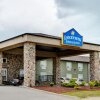 Отель Lakeview Inns & Suites - Edson Airport в Эдсне