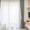 Отель Minimalist And Cozy 1Br Ciputra World 2 Apartment, фото 13