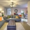 Отель Lovely Tomball Home < 1 Mi to Dtwn + Pool Access!, фото 2
