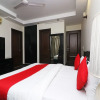 Отель OYO 28061 Amar Villa One, фото 22