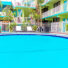 Отель Travelodge by Wyndham Fort Lauderdale Beach, фото 11