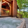 Отель Moonshiner's Hideaway 2 Bedroom Cabin by Redawning, фото 8