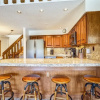 Отель Pine Ridge 7e - Ski-in / Ski-out 3 Bedroom Condo by RedAwning, фото 2