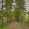Отель Lakeside Hot Springs Retreat w/ Kayaks & Boat Dock, фото 17
