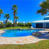 Отель Beach Side - 5 Br Home, фото 18