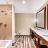 Отель Comfort Suites, фото 8