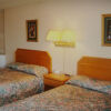 Отель Athabasca Lodge Motel, фото 13