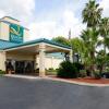 Отель Quality Inn & Suites Near Fort Sam Houston, фото 1