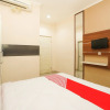 Отель OYO 450 Semampir Residence, фото 4