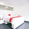 Отель Formerly RedDoorz Premium near Senggigi Beach, фото 45
