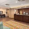 Отель Hampton Inn Lincoln Airport, фото 2