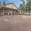 Отель Munds Park Getaway w/ Spacious Porch & Volleyball!, фото 1