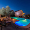Отель Luxurious Villa in Murter With Pool, фото 14