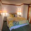 Отель Brockway Beachside Bungalo by Lake Tahoe Accommodations, фото 14