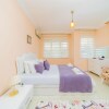 Отель Magnificent Flat 300 m to Beach in Aksu, фото 1