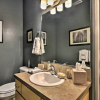 Отель Modern Vancouver Townhome - Right on Main St!, фото 11