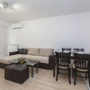 Отель Modern 1bdr Apartment Near Center - Free Parking, фото 10