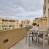 Отель Bright and central 2 bedroom apartment in Sliema, фото 1