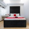 Отель RedDoorz Premium @ Venice Luxury BGC 2, фото 2