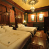 Отель The Old England Manor, фото 3