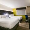 Отель Holiday Inn Express & Suites Burlington, an IHG Hotel, фото 33