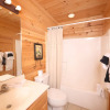Отель Mountain Sunrise - Five Bedroom Cabin, фото 11