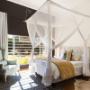 Отель Sweetfontein Boutique Farm Lodge, фото 10