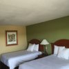 Отель Econo Lodge White Pine Morristown I-81 & I-40 Split, фото 4