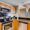 Отель 2 Br With Open Floor Plan & Updated Kitchen 2 Bedroom Condo - No Cleaning Fee! by RedAwning, фото 8