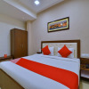 Отель OYO 11523 Crown Club, фото 14