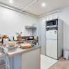 Отель Awesome Cool Beachy 2BR CBD Gem Wifi, фото 6