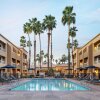 Отель Courtyard By Marriott Palm Springs, фото 15