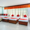 Отель OYO 166 Maanyag Pension House, фото 10