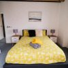 Отель The Eden Warehouse - Gold Apartment, sleeps 5, фото 14