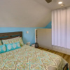 Отель Dog-friendly Manistee Home w/ Deck, 2 Mi to Beach!, фото 7
