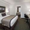 Отель Ramada by Wyndham Revelstoke, фото 6