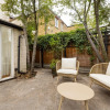 Отель The Camberwell Secret - Alluring 3bdr House With Garden, фото 15