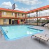 Отель Howard Johnson Suites by Wyndham San Diego Chula Vista/BayFt в Чула-Висте