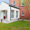 Отель Modern, luxury suites with private bathrooms close to city centre, фото 21