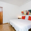 Отель Cozy 2bed in Vibrant Barcelona - 5 min Walk From Tube, фото 5