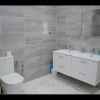 Отель Exceptional Fully Refurbished 1 bed Apartment, фото 12