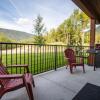 Отель Granite Ridge Condo by Revelstoke Vacations, фото 7
