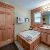 Отель Peace of Mind 1 Bedroom Mountain View Home with Hot Tub, фото 3