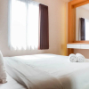 Отель Cozy 2BR Apartment with City View at Pavilion Permata, фото 4
