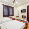 Отель Fabexpress Symphony Suites, фото 9