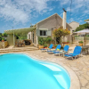 Отель Loggos Seaview Cottage with Pool by Konnect, фото 15