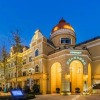 Отель Dinoman Hotel, фото 1