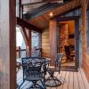 Отель Slopeside Manor on Peak 8 by RedAwning, фото 12