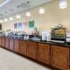 Отель Comfort Suites at Katy Mills, фото 11