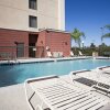 Отель Hampton Inn & Suites Orlando Intl Dr N, фото 15